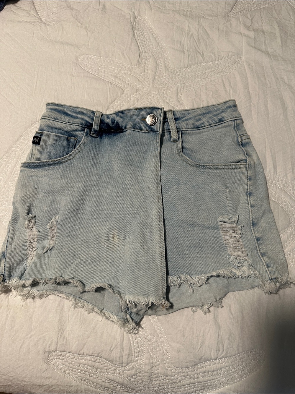 Derek Heart Light Wash Distressed Denim Skort